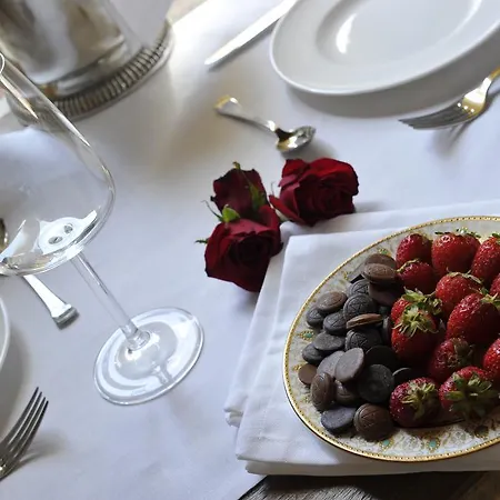 San Giovanni Relais ホテル サン・ジョヴァンニ・イン・マリニャーノ