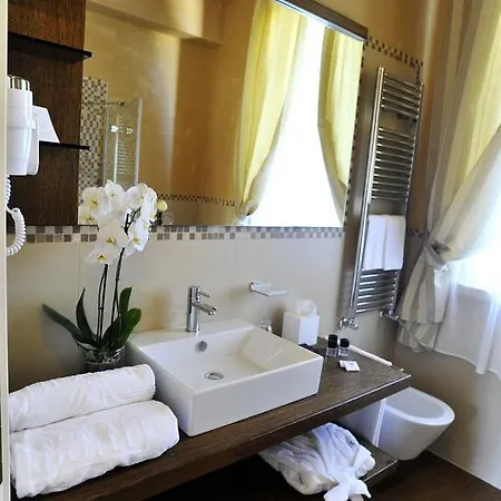 San Giovanni Relais 4* סן ג'ובאני אין מרינאנו