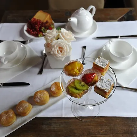 San Giovanni Relais 4* サン・ジョヴァンニ・イン・マリニャーノ