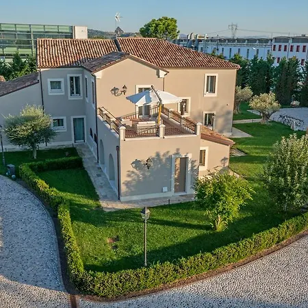 San Giovanni Relais סן ג'ובאני אין מרינאנו