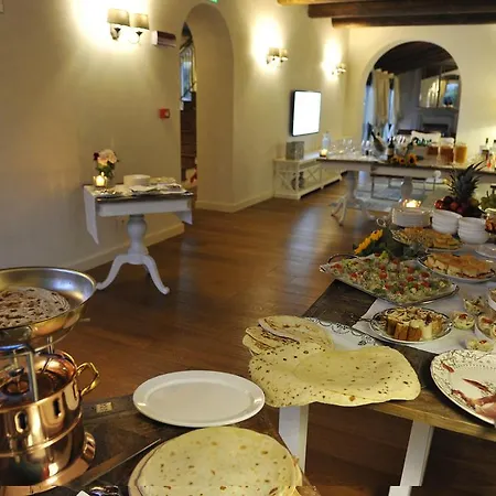 ホテル San Giovanni Relais サン・ジョヴァンニ・イン・マリニャーノ