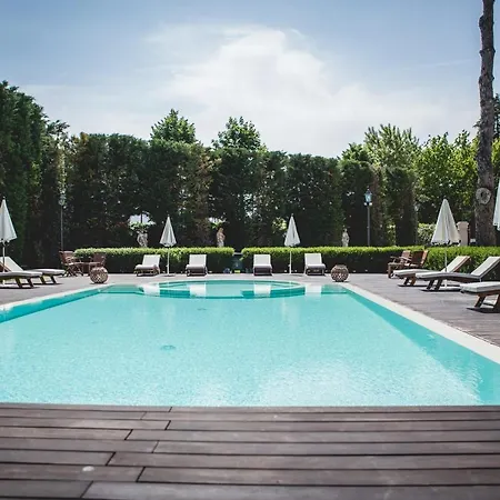 ホテル San Giovanni Relais サン・ジョヴァンニ・イン・マリニャーノ
